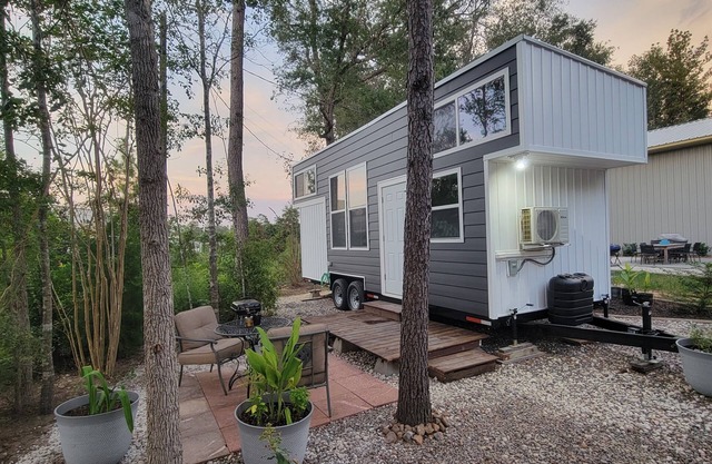 New Tiny Home with Patio in Conroe