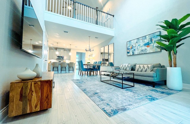 New Townhome Lake View, Minutes to Mayo & Beaches