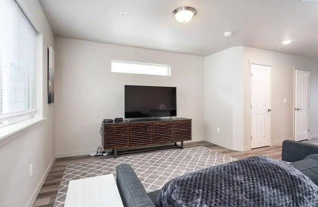 New Townhouse! Private Yard & Garage 3/2.5 #5748