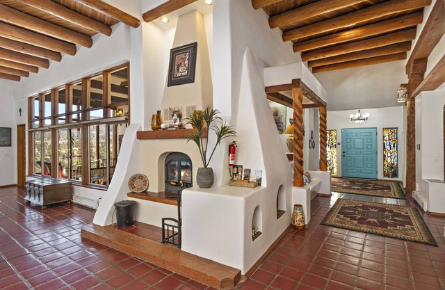 NEW! Tranquil Home Nestled in the Santa Fe Hills |15 min to Plaza - Pet ok!