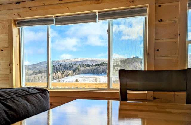 NEW Vermont Cabin close to Smuggler's Notch Skiing