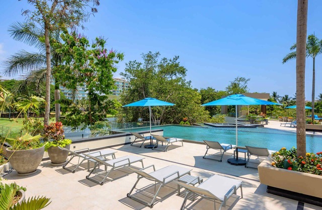 New! VGolf 1bd, Sleeps 4 Marina Vallarta!