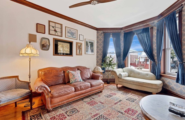NEW! Vintage 3 Bed Condo in Chicagolands Trendy Berwyn
