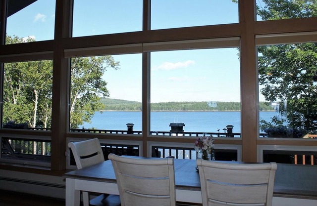 New! Waterfront, heated, sunrises, lobster, fire pit, dog, hiking, water access