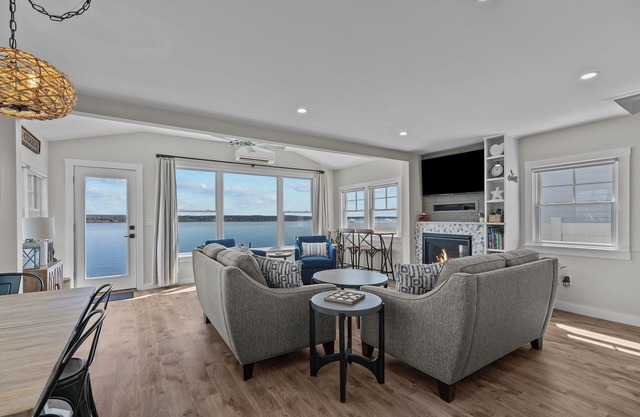 New WATERFRONT home in Portsmouth!