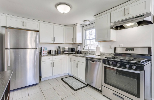 New Windsor Vacation Rental w/Private Yard
