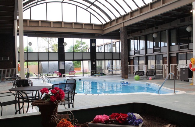 Newark Garden Finger Lakes Hotel