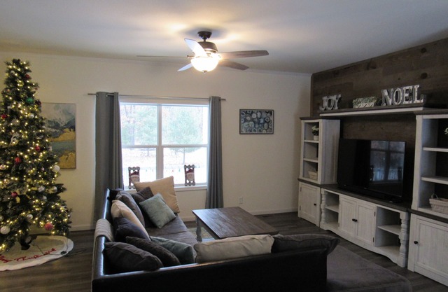 Newer Home Near Castle Rock Lake in New Lisbon, WI