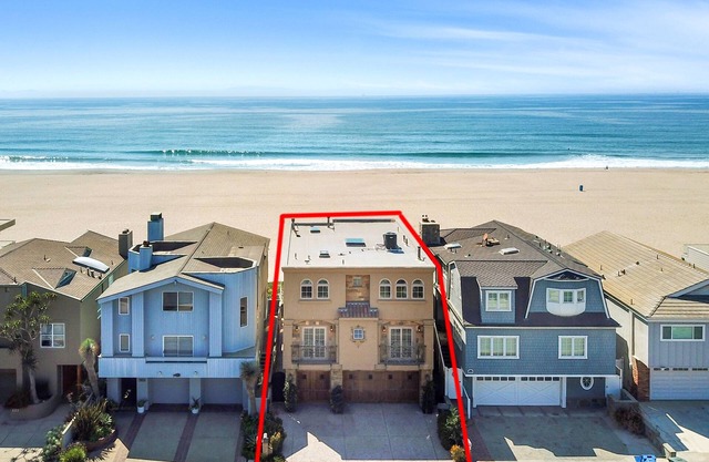 Newer Villa ON THE SAND 7 beds 6 baths, Elevator, 5-car parking!