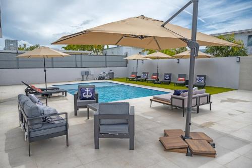 Newest Beach Front Villa with pool