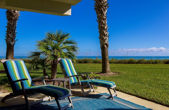 Neu verfügbare Oceanfront Condo! Ideale Lage - zu Fuß zu Restaurants, Geschäften
