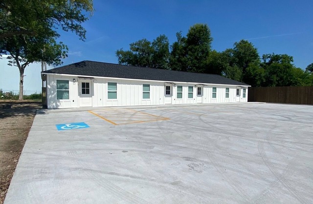 Newly built apartments just finished! a mile from our SPAR waterpark
