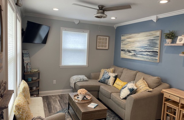 Newly built condo 1 block from beach - great getaway.