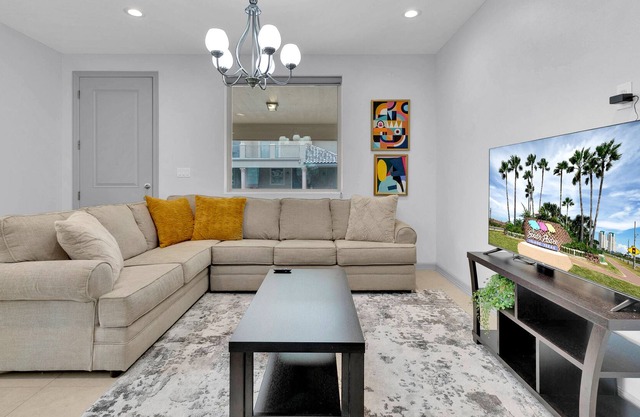 Newly Built Contemporary Villa