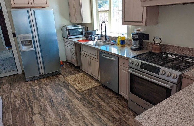 Newly Built Country Home -- Privacy, Great Views, & Only 15 Minutes to the City!