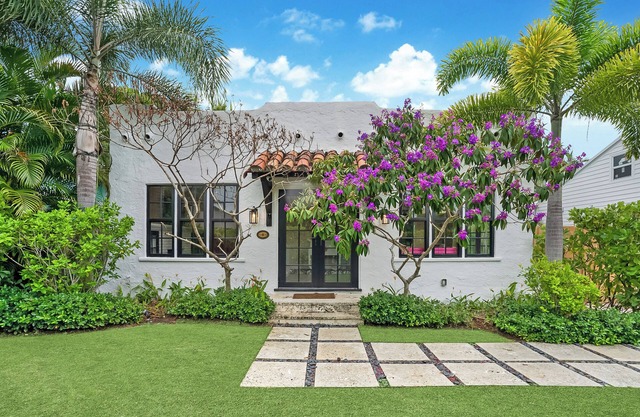 Newly Built Luxury Home With Pool & Hot Tub!