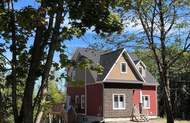 Newly-built luxury bed and breakfast in heart of charming St. Andrews By-The-Sea