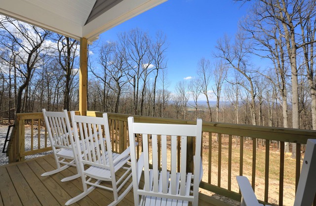 Newly Built Mountain Views-Private Trail Access to Shenandoah National Forest