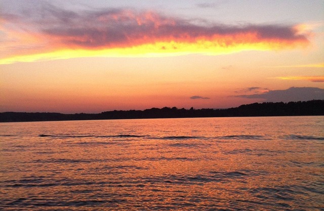 Newly built, open-concept spacious home by the water. 10 minutes to the track.