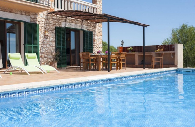 Finca in ruhige Lage, schön möbliert, privater Pool