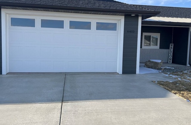 Newly constructed townhome in west end Billings