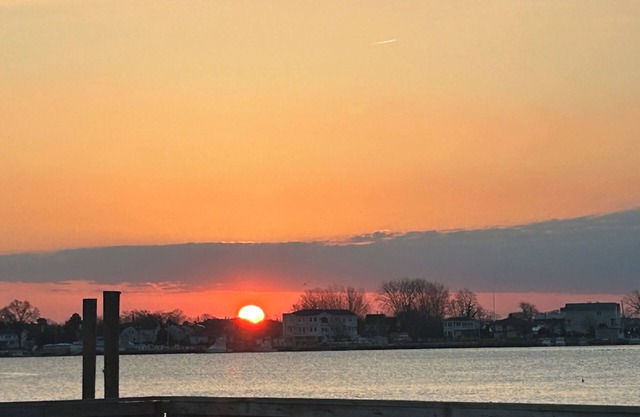 Newly discounted rates. The perfect house minutes from the Jersey Shore .