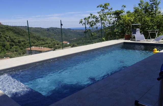 stilvolles Rustico im hist. Zentr. mit Meerblick, Pool, W-LAN, Terrasse, Garten
