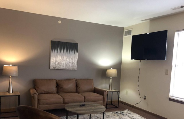 Newly Furnished Apartment close to ISU 2 Bedroom
