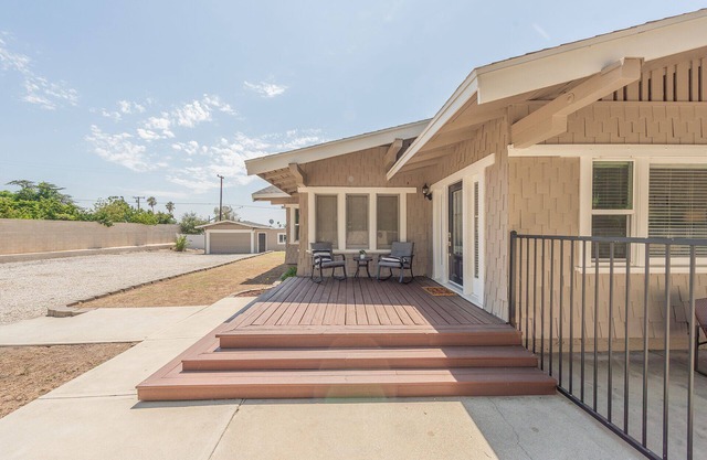 Newly Furnished Claremont Home – Near Colleges