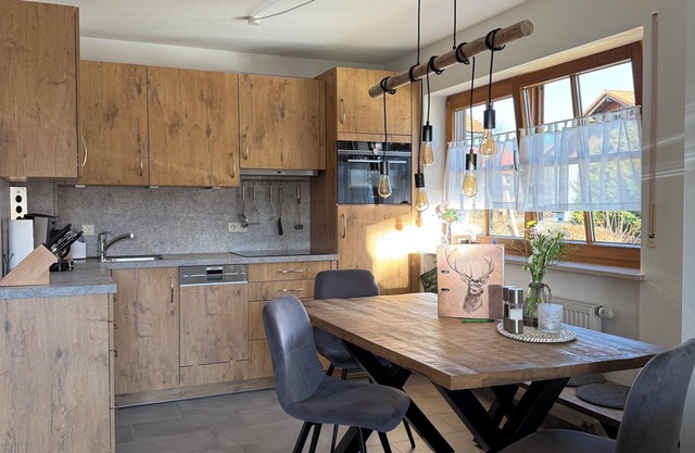 Neu eingerichtete, gemütliche Wohnung. Sehr schöne Wanderwege in nächster Nähe!