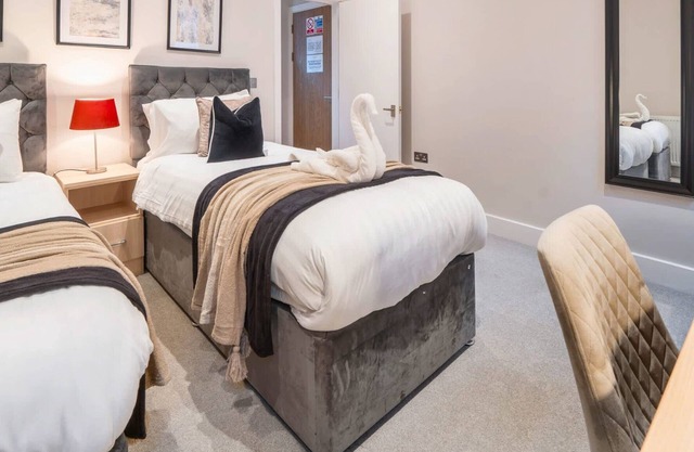 Newly Refurbished 2 Bedroom, Contractors/Families