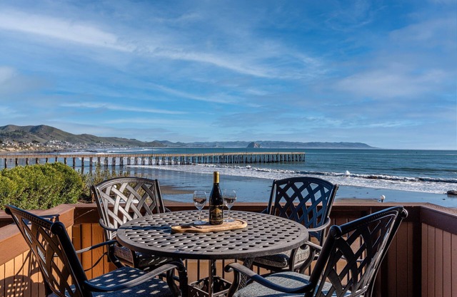 Newly Refurbished Oceanfront Condo - minutes from town