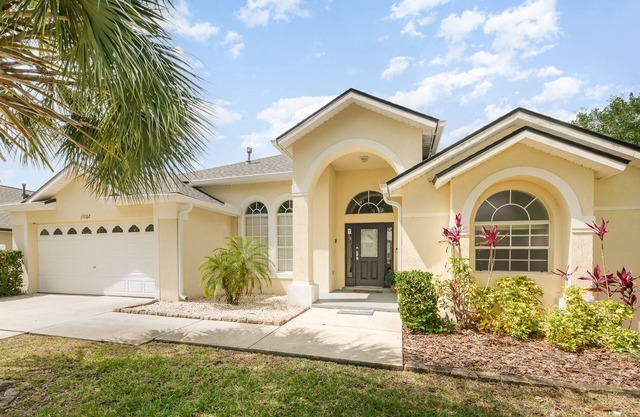 Newly Refurbished, Private Pool & Spa, Large Corner Lot, Close to Disney