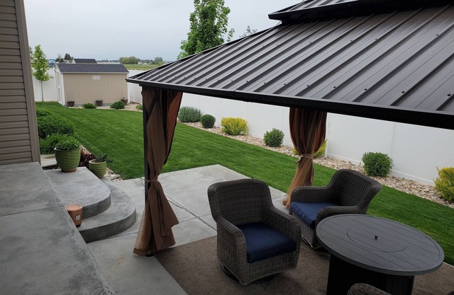 Newly remodeled beautiful home - great basement and outdoor living