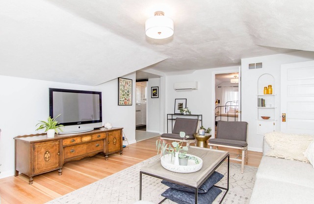 Neu renovierter Bungalow mit einem Schlafzimmer und einem Bad