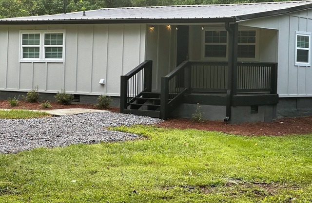 Newly remodeled Clean and neat home away from home!