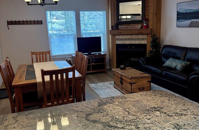 Neu renoviert! Beste Einheit in Wolf Lodge! Die Skisaison ist da! 2 Bett, 2 Bad