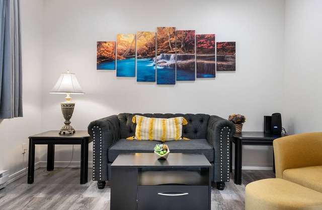 Newly remodeled condo at Marina Cay!