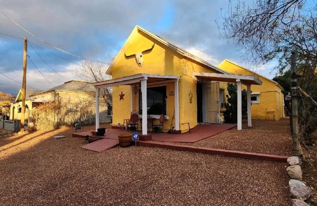 Newly remodeled historic home only a block from Allen St.