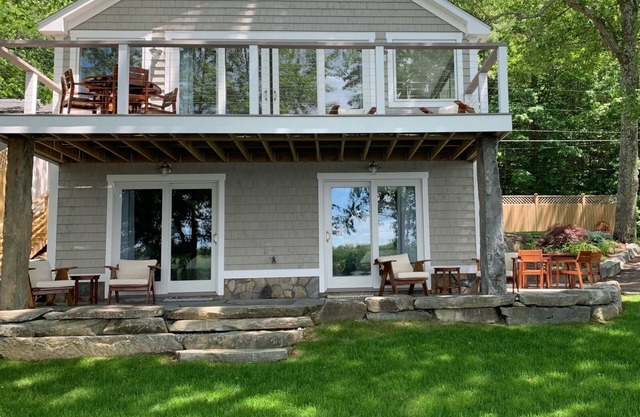 Newly remodeled home on Megunticook Lake 5 minutes from the Camden harbor