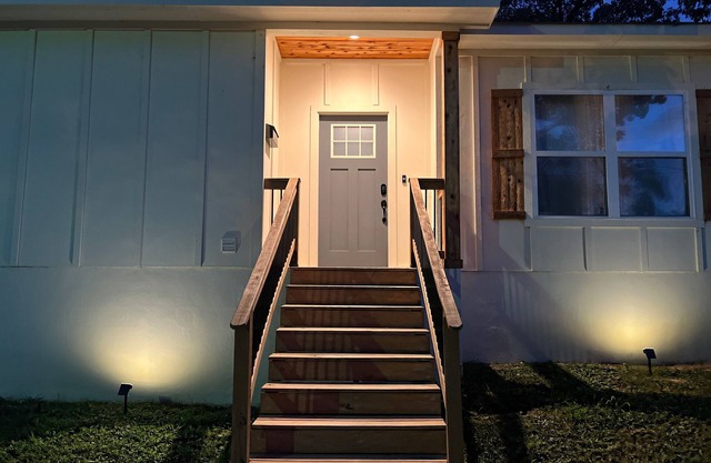 Newly Remodeled home in Historic Area. Close to UAMS, Zoo, & Restaurants!