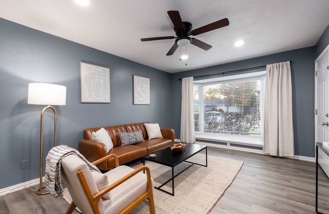 Newly Remodeled Irving GEM 1BR!