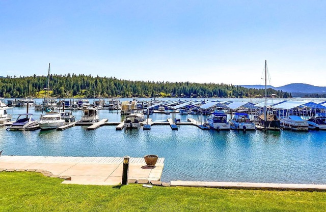 Newly remodeled lakeside condo with a private patio, grass area, close to town and marina, sleeps 6-