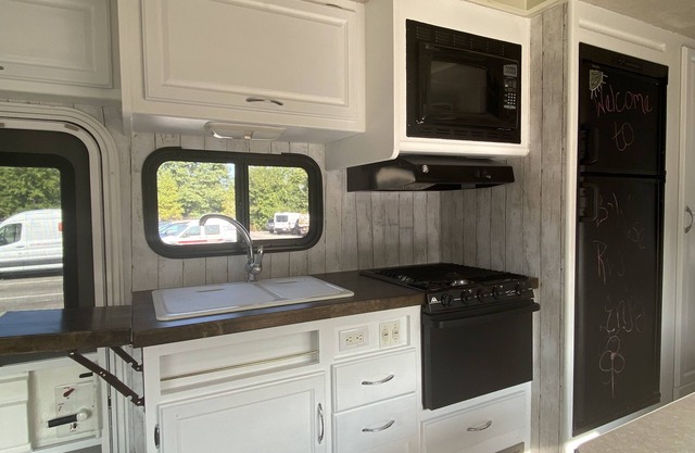 Newly Remodeled Motorhome for Rent