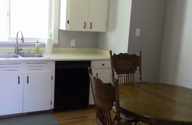 Newly Remodeled Ocean Breeze Home with Office