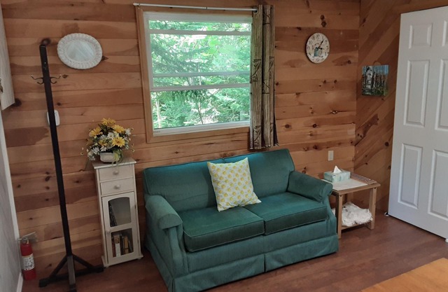 Newly Renovated Cabin on a Private Lake Great for a Romantic Getaway or some R&R