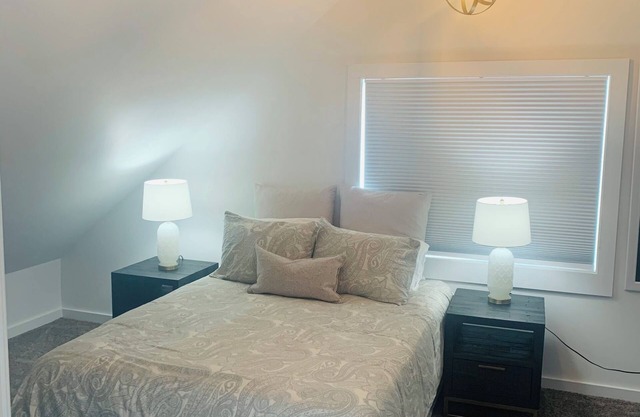 Newly Renovated 1 Bedroom West Hartford Apartment