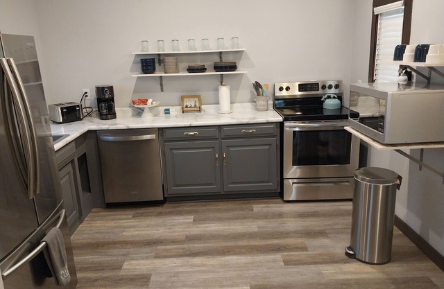 Newly Renovated 1900 Farmhouse in the Heart of Ohio's Amish Country-Kidron!!