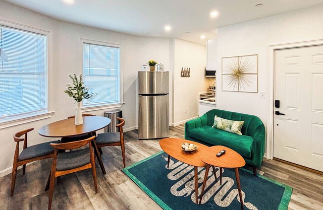 Newly renovated 2 Bedroom in Southie