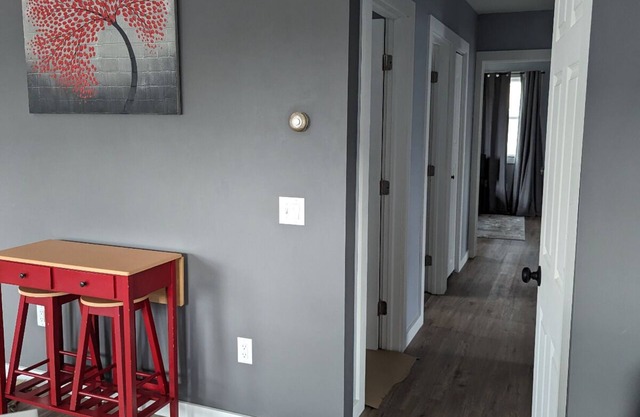Newly Renovated 3-bedroom house within walking distance to downtown Middlebury